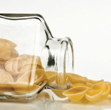 jar pasta spilling