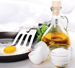 oil eggs frying