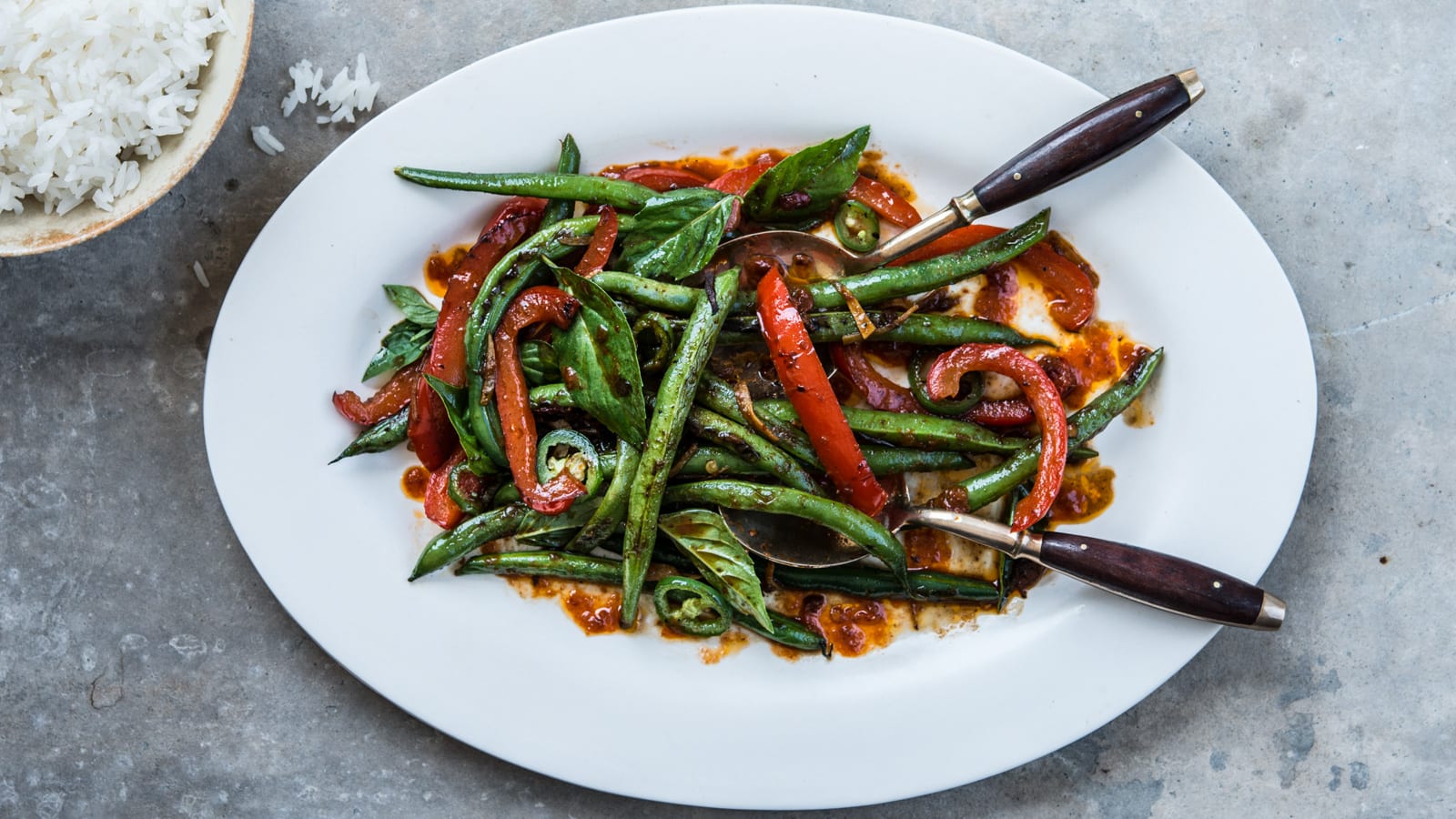 Phad Prik King (Curried Stir-fried Vegetables with Basil)