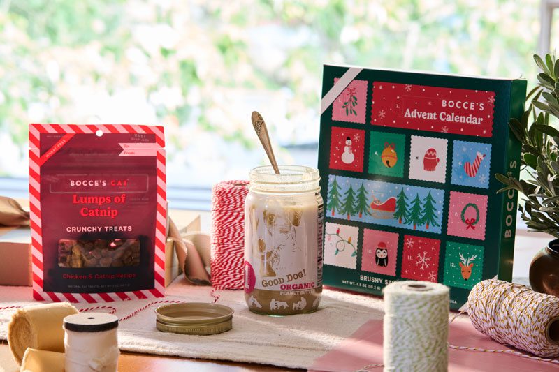 festive treats for dogs and cats